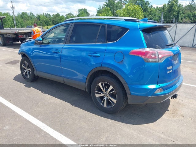 2017 Toyota Rav4 Xle მანქანა იყიდება აუქციონზე, vin: JTMRFREV5HJ713092, აუქციონის ნომერი: 45161305