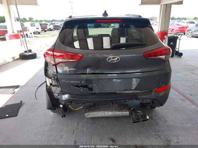2018 Hyundai Tucson Value მანქანა იყიდება აუქციონზე, vin: KM8J33A28JU632649, აუქციონის ნომერი: 45161376