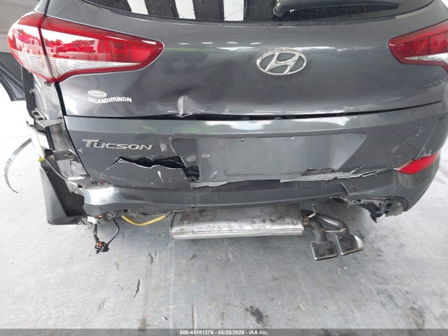2018 Hyundai Tucson Value მანქანა იყიდება აუქციონზე, vin: KM8J33A28JU632649, აუქციონის ნომერი: 45161376