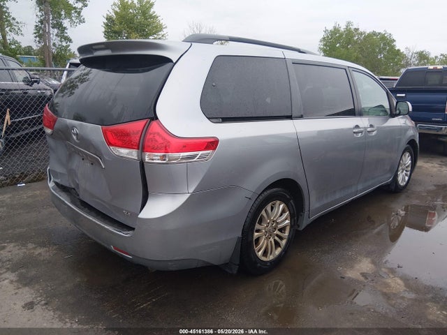 Продажа на аукционе авто 2011 Toyota Sienna Xle V6, vin: 5TDYK3DC5BS132741, номер лота: 45161386