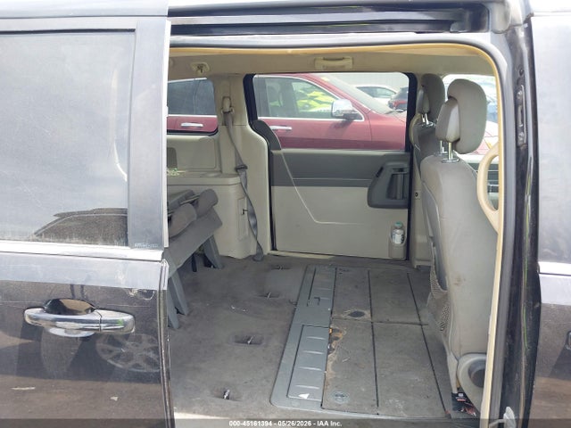 45161394 :رقم المزاد ، 2A4RR2D12AR375207 vin ، 2010 Chrysler Town & Country New Lx مزاد بيع