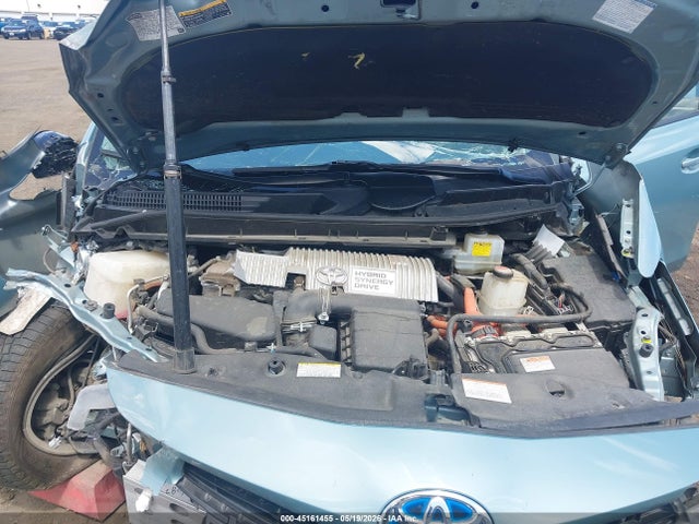 Toyota Prius V Two 2016 JTDZN3EU2GJ052353 Image 10