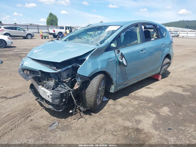 Toyota Prius V Two 2016 JTDZN3EU2GJ052353 Image 2