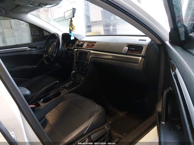 Продажа на аукционе авто 2017 Volkswagen Passat 1.8t Se, vin: 1VWBT7A33HC020705, номер лота: 45161469