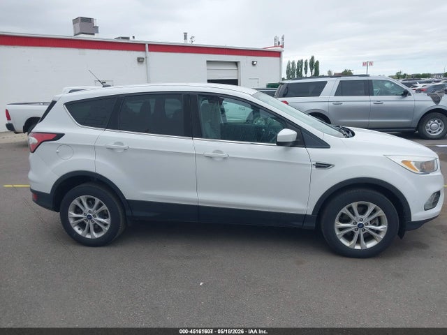 45161607 :رقم المزاد ، 1FMCU9GD9HUE18507 vin ، 2017 Ford Escape Se مزاد بيع