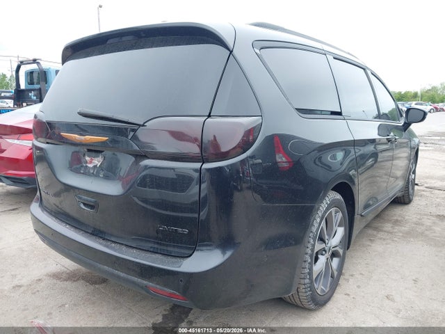 Продажа на аукционе авто 2017 Chrysler Pacifica Limited, vin: 2C4RC1GG5HR513575, номер лота: 45161713