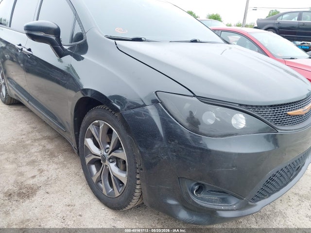 Продажа на аукционе авто 2017 Chrysler Pacifica Limited, vin: 2C4RC1GG5HR513575, номер лота: 45161713