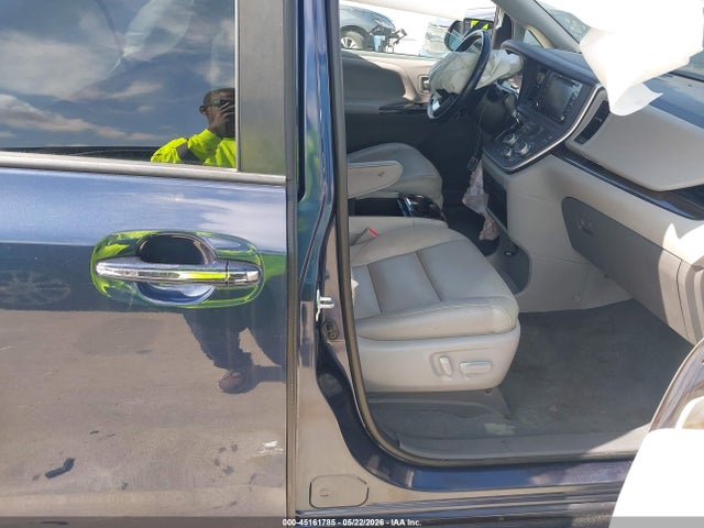 2020 Toyota Sienna Xle მანქანა იყიდება აუქციონზე, vin: 5TDYZ3DC9LS021560, აუქციონის ნომერი: 45161785