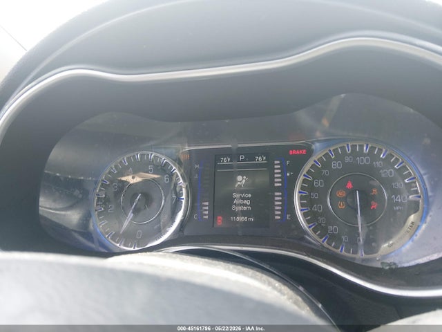 2015 Chrysler 200 Limited მანქანა იყიდება აუქციონზე, vin: 1C3CCCAB0FN654048, აუქციონის ნომერი: 45161796