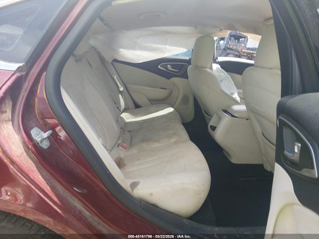 2015 Chrysler 200 Limited მანქანა იყიდება აუქციონზე, vin: 1C3CCCAB0FN654048, აუქციონის ნომერი: 45161796