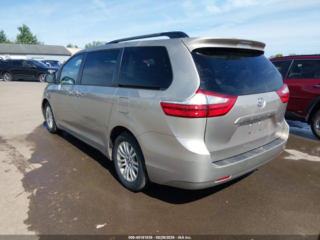 Продажа на аукционе авто 2016 Toyota Sienna Xle 8 Passenger, vin: 5TDYK3DC1GS742689, номер лота: 45161836