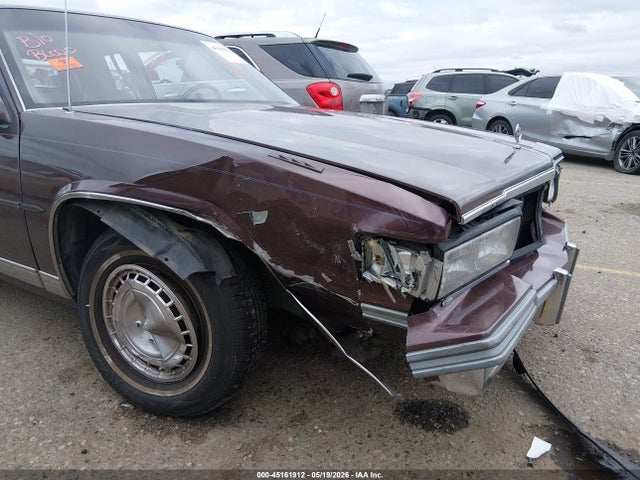 1988 Cadillac Deville მანქანა იყიდება აუქციონზე, vin: 1G6CD1152J4328051, აუქციონის ნომერი: 45161912