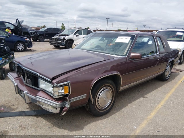 1988 Cadillac Deville მანქანა იყიდება აუქციონზე, vin: 1G6CD1152J4328051, აუქციონის ნომერი: 45161912
