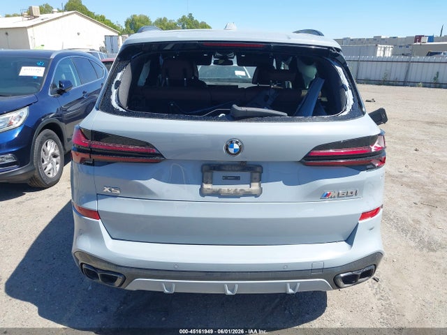 BMW X5 M60i 2024 5UX33EU05R9T83114 Image 17