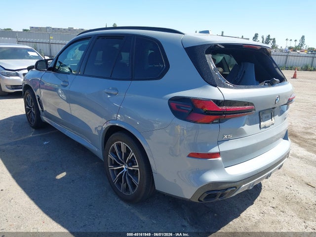 BMW X5 M60i 2024 5UX33EU05R9T83114 Image 3