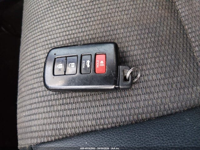 45162002 :رقم المزاد ، 2T1BURHE9FC235237 vin ، 2015 Toyota Corolla S Plus مزاد بيع