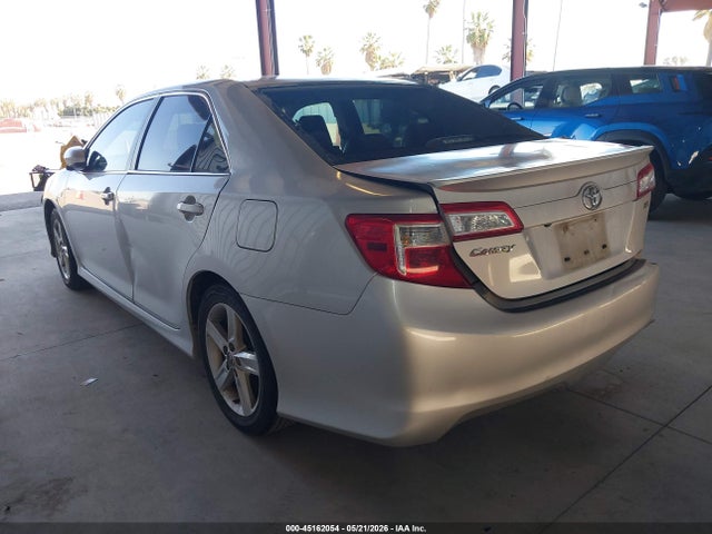 2014 Toyota Camry Se მანქანა იყიდება აუქციონზე, vin: 4T1BF1FK4EU354542, აუქციონის ნომერი: 45162054