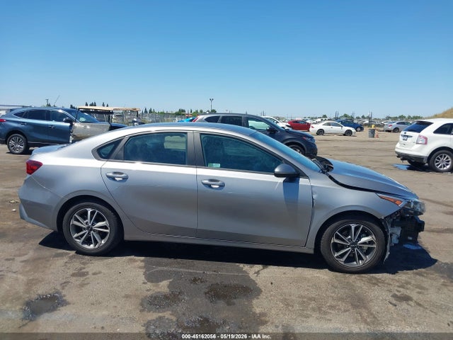 KIA Forte Lxs 2023 3KPF24AD1PE542061 Image 13