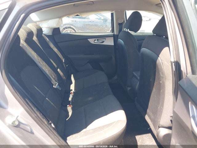 KIA Forte Lxs 2023 3KPF24AD1PE542061 Image 8