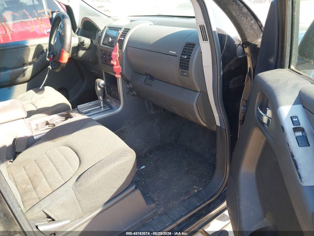 45162074 :رقم المزاد ، 5N1AR18W45C703465 vin ، 2005 Nissan Pathfinder Xe مزاد بيع