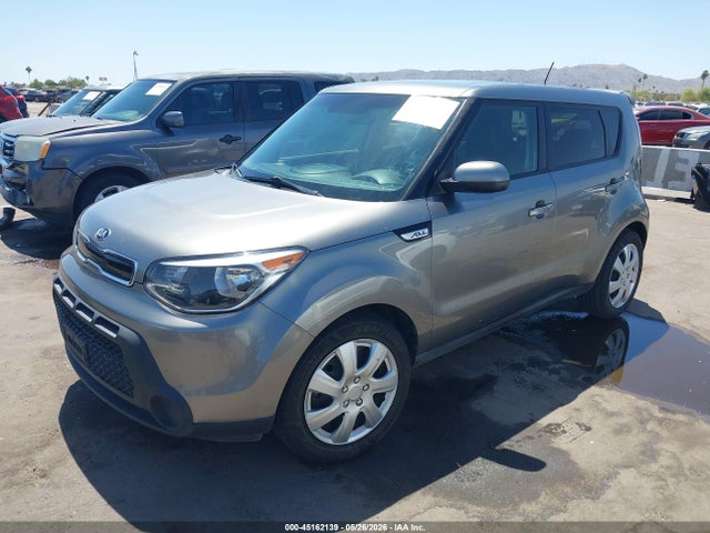 KIA SOUL + 2015 KNDJP3A57F7126674 Image 2