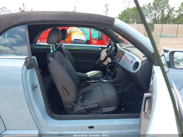 45162169 :رقم المزاد ، 3VW5X7AT2EM801260 vin ، 2014 Volkswagen Beetle 2.5l مزاد بيع