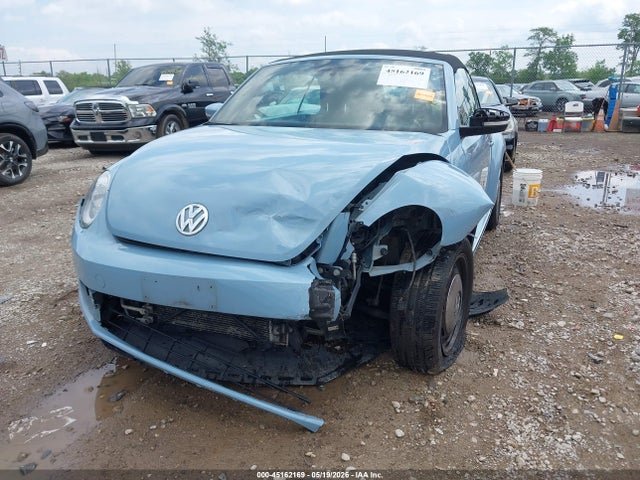 45162169 :رقم المزاد ، 3VW5X7AT2EM801260 vin ، 2014 Volkswagen Beetle 2.5l مزاد بيع