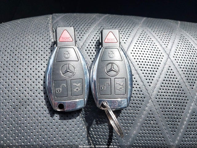 2015 Mercedes-benz S 600 მანქანა იყიდება აუქციონზე, vin: WDDUG7GB2FA078561, აუქციონის ნომერი: 45162174