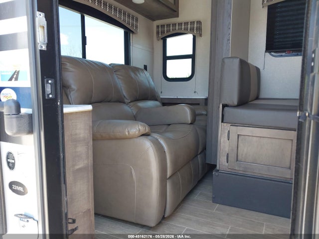 Продаж на аукціоні авто 2021 Venture Sonic, vin: 4EZT22321M4080504, номер лоту: 45162176