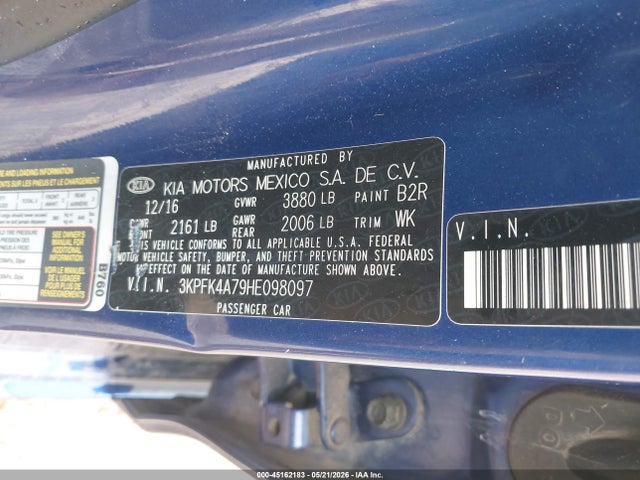 45162183 :رقم المزاد ، 3KPFK4A79HE098097 vin ، 2017 Kia Forte Lx مزاد بيع