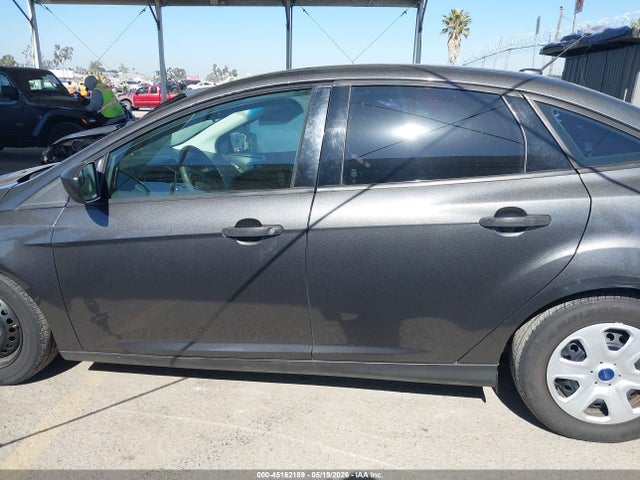 Ford FOCUS S 2018 1FADP3E25JL260604 Image 14