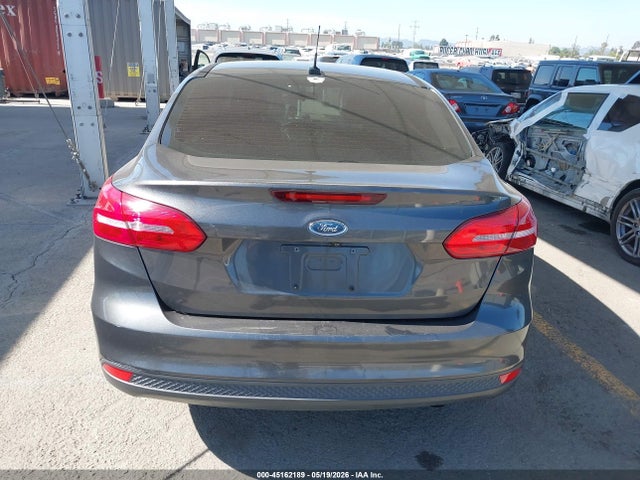 Ford FOCUS S 2018 1FADP3E25JL260604 Image 16