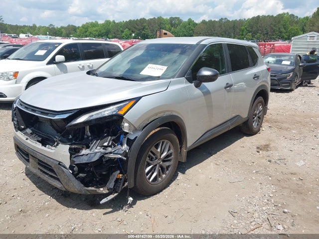 5N1BT3AB8SC770056 Nissan Rogue S Intelligent Awd