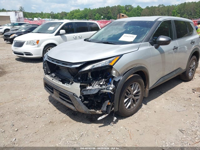 5N1BT3AB8SC770056 Nissan Rogue S Intelligent Awd