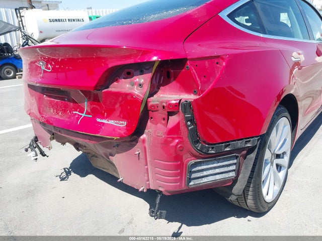 2019 Tesla Model 3 Long Range/performance მანქანა იყიდება აუქციონზე, vin: 5YJ3E1EB8KF389862, აუქციონის ნომერი: 45162215
