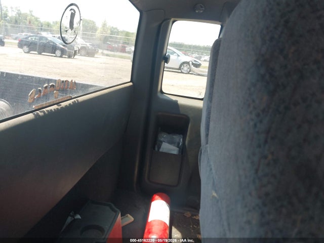 45162220 :رقم المزاد ، 1GTCS19W418197181 vin ، 2001 Gmc Sonoma Sls مزاد بيع