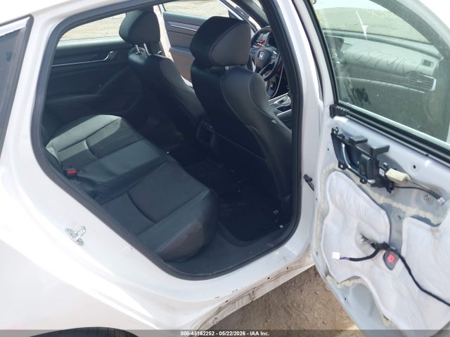 1HGCV1F33MA117837 Honda Accord Sport