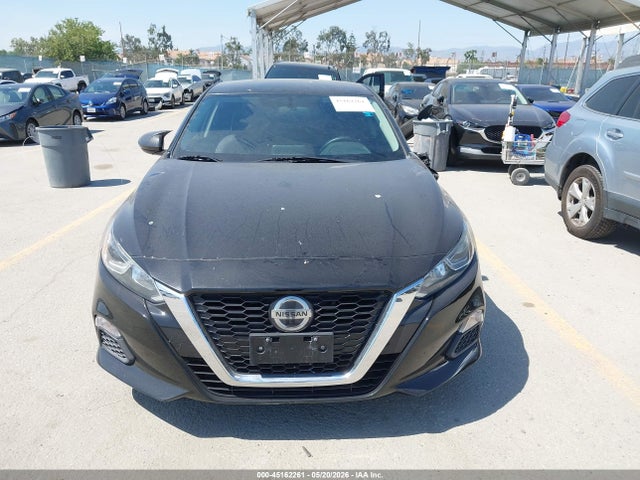 45162261 :رقم المزاد ، 1N4BL4BV5LC194923 vin ، 2020 Nissan Altima S Fwd مزاد بيع