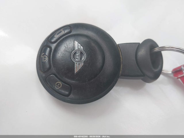 Продаж на аукціоні авто 2010 Mini Cooper S, vin: WMWMF7C57ATX42909, номер лоту: 45162285