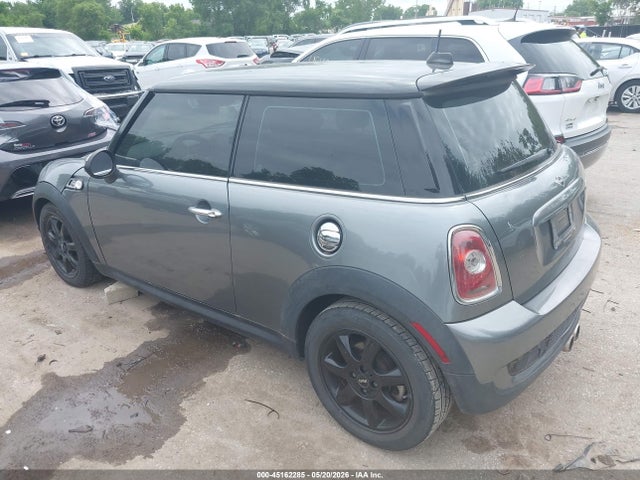 Продаж на аукціоні авто 2010 Mini Cooper S, vin: WMWMF7C57ATX42909, номер лоту: 45162285