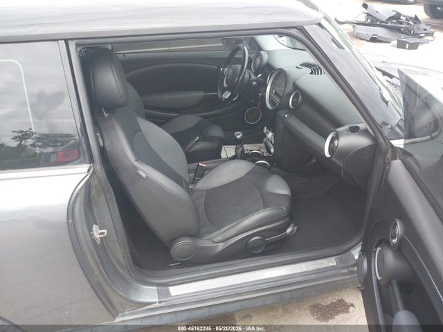 Продаж на аукціоні авто 2010 Mini Cooper S, vin: WMWMF7C57ATX42909, номер лоту: 45162285