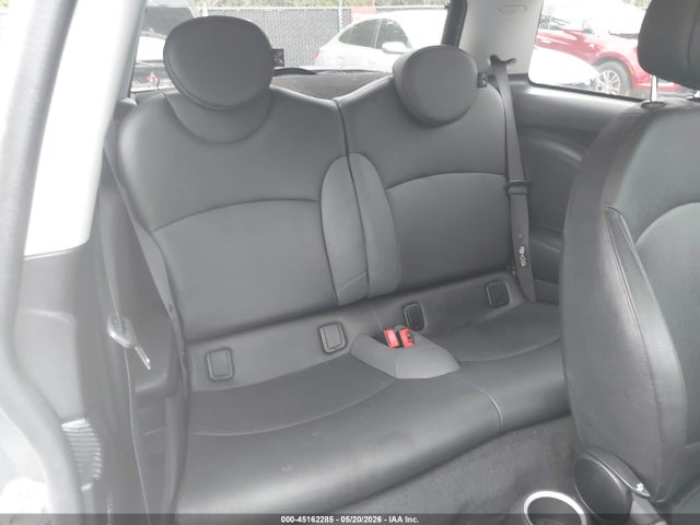 Продаж на аукціоні авто 2010 Mini Cooper S, vin: WMWMF7C57ATX42909, номер лоту: 45162285