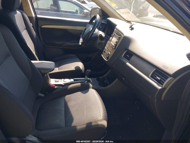 Продаж на аукціоні авто 2014 Mitsubishi Outlander Se, vin: JA4AZ3A39EZ006302, номер лоту: 45162307