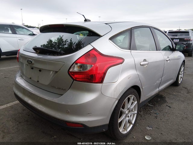 2013 Ford Focus Titanium მანქანა იყიდება აუქციონზე, vin: 1FADP3N22DL206715, აუქციონის ნომერი: 45162319