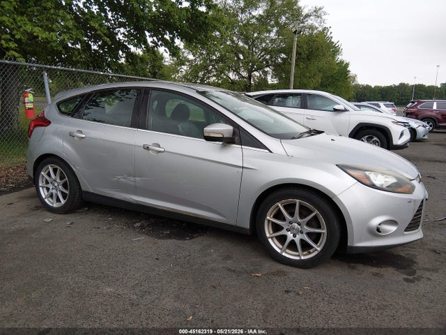 2013 Ford Focus Titanium მანქანა იყიდება აუქციონზე, vin: 1FADP3N22DL206715, აუქციონის ნომერი: 45162319