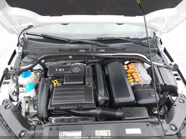 2016 Volkswagen Jetta Hybrid Sel Premium მანქანა იყიდება აუქციონზე, vin: 3VW637AJ1GM340845, აუქციონის ნომერი: 45162360