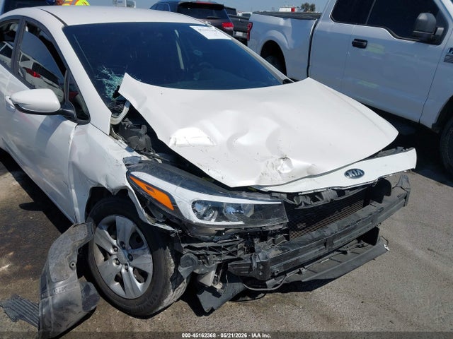 2017 Kia Forte Lx მანქანა იყიდება აუქციონზე, vin: 3KPFL4A71HE077211, აუქციონის ნომერი: 45162368