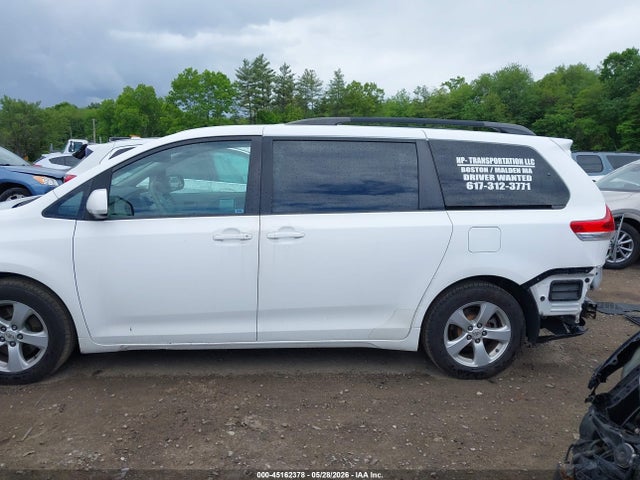 Продажа на аукционе авто 2011 Toyota Sienna Le V6, vin: 5TDKK3DC3BS111568, номер лота: 45162378