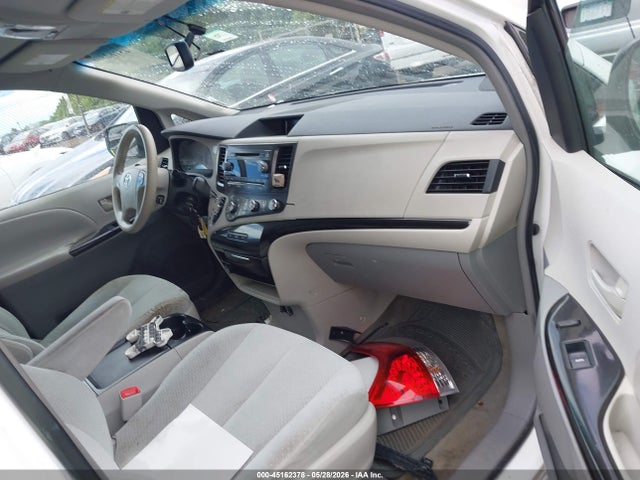 Продажа на аукционе авто 2011 Toyota Sienna Le V6, vin: 5TDKK3DC3BS111568, номер лота: 45162378