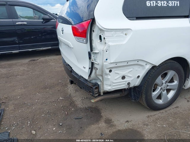 Продажа на аукционе авто 2011 Toyota Sienna Le V6, vin: 5TDKK3DC3BS111568, номер лота: 45162378